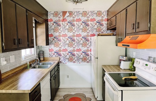 Durham Casa | Groovy stay in Durham!