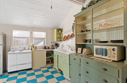 Barrio Historico Casa | Groovy Stay near 5 Points Historic Neighborhoods - Pet Friendly!