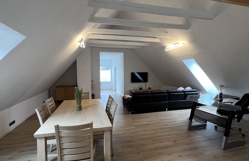 Fresenburg Apartamento | Grosse Dachgeschosswohnung