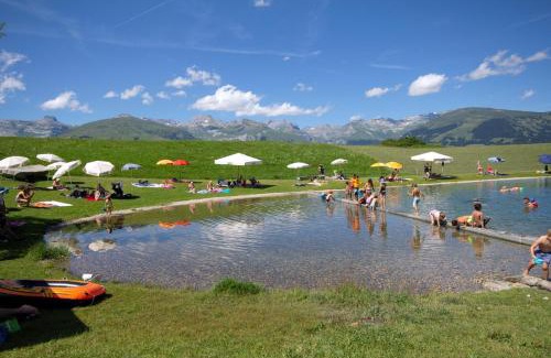 Affeier Casa | grosses Ferienhaus mit Sauna im Skigeb. Obersaxen