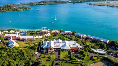 Hamilton Parish Complejo | Grotto Bay Beach Resort