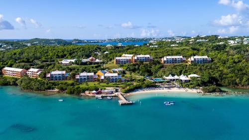 Hamilton Parish Complejo | Grotto Bay Beach Resort