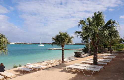 Hamilton Parish Complejo | Grotto Bay Beach Resort