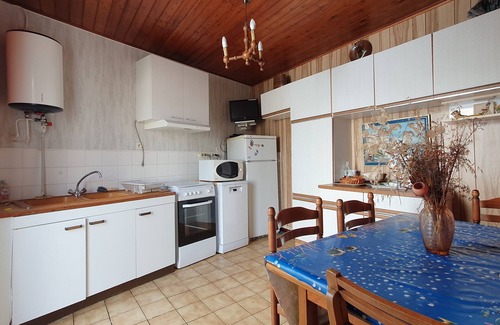 LʼAiguillon-sur-Mer Casa | Apartamento en planta baja en el centro, cerca de la playa y comercios