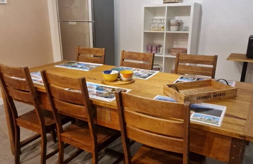 Saint-Hilaire-de-Brethmas Apartamento | Ground floor of a villa. Terrace, swimming pool. Next to Anduze, Pont du Gard