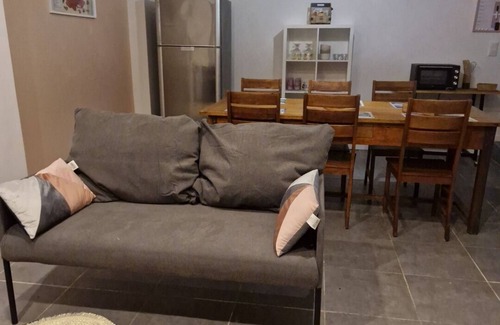 Saint-Hilaire-de-Brethmas Apartamento | Ground floor of a villa. Terrace, swimming pool. Next to Anduze, Pont du Gard