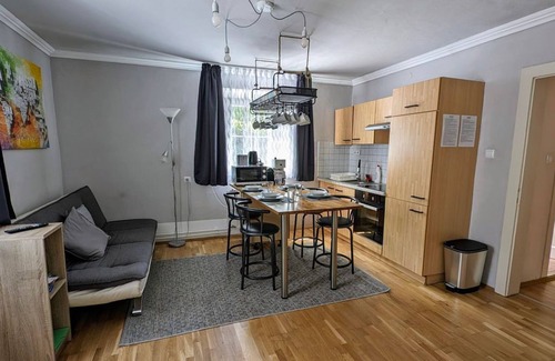 Bad Bleiberg Apartamento | GROUND FLOOR, 2-ROOM APARTMENT-kl.Z.mit2Einzelbetten - Haus im Hochtal