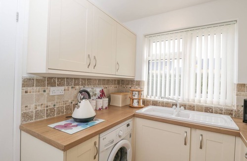 Bourton Cabaña | GROUND FLOOR ANNEX, family friendly in Milton-Under-Wychwood