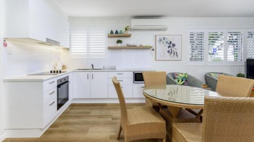 Bongaree Casa | Ground floor air conditioned, fabulous waterviews overlooking Pumicestone Passage