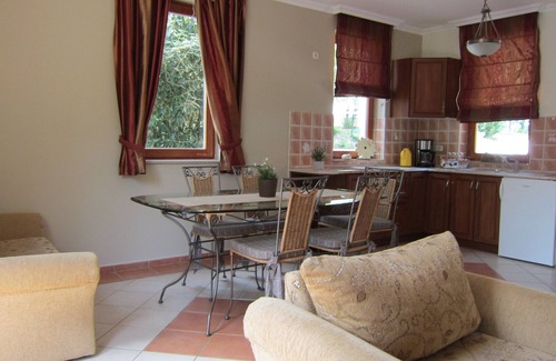 Zalacsany Apartamento | Ground floor apartment with a large terrace