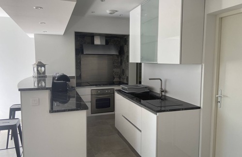 Gattieres Apartamento | Ground floor apartment with sea and mountain view