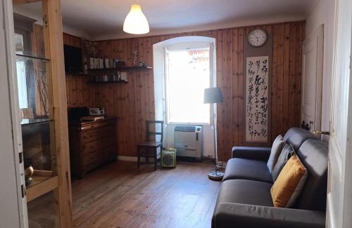 Campertogno Apartamento | Ground floor apartment with garden