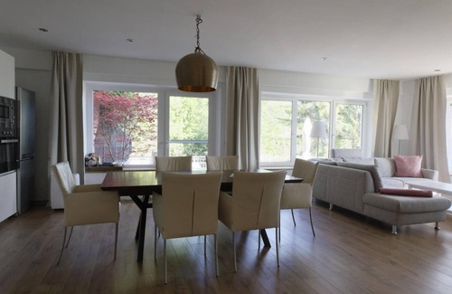 Doelsach Apartamento | Apartamento en planta baja W-LAN DE ALTA VELOCIDAD, 6 personas, terraza / jardín en uso exclusivo