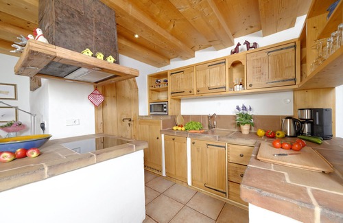 Meisham Apartamento | Apartamento en planta baja con terraza cerca del lago Chiemsee