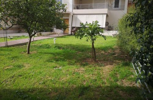 Chalandri Apartamento | Ground floor apt. with garden, Timfristou 86 Chalandri