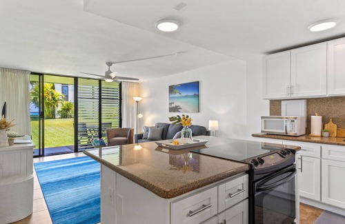 Waialee Condominio | Ground Floor Beach Condo Spectacular Views AC in Bedroom 30 day Minimum Rental