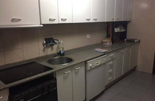 Campoamor Apartamento | Ground floor with patio next to the Auditorium (ADDA)