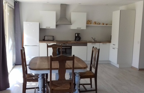Conca Apartamento | Rez- de lujo piscina climatizada de 10 mn playas -Jardin y río