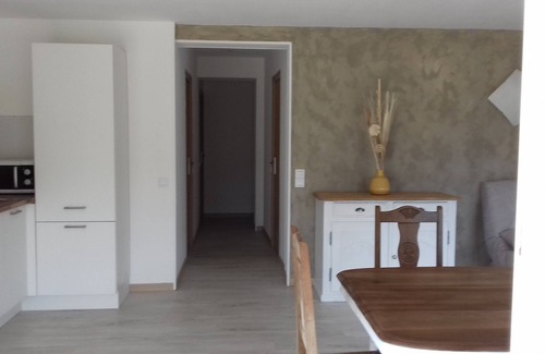 Conca Apartamento | Rez- de lujo piscina climatizada de 10 mn playas -Jardin y río
