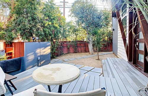 Venice Casa | Ground Floor In Venice Near The Beach 3 Bedroom Home by RedAwning