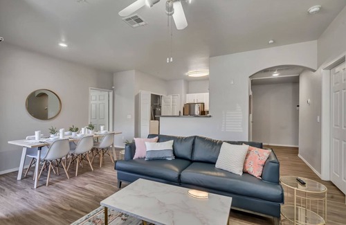 Clearfield Apartamento | Ground Floor King Beds Pool Gym - Near Hill AFB