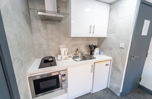 Selly Oak Apartamento | Estudio-Firma-Baño con ducha-Studio 12