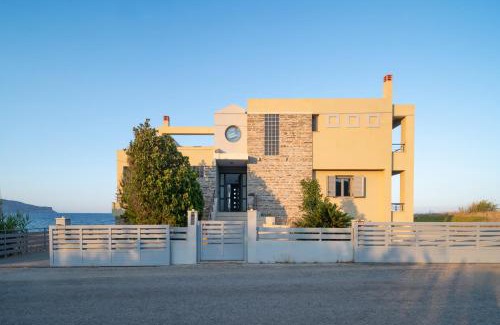 Trochalia Apartamento | Ground Floor Studio by the sea