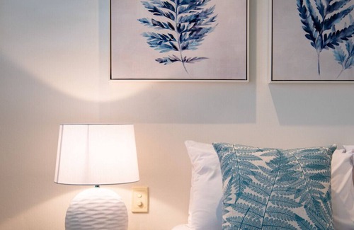 Jubilee Pocket Apartamento | Ground floor unit direct pool access