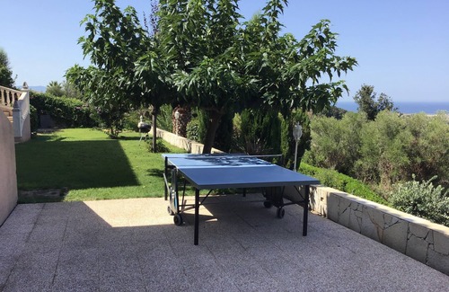 Bastelicaccia Casa | Ground floor villa BASTELICACCIA T2 or T3 (supplement)-Clim beautiful sea view