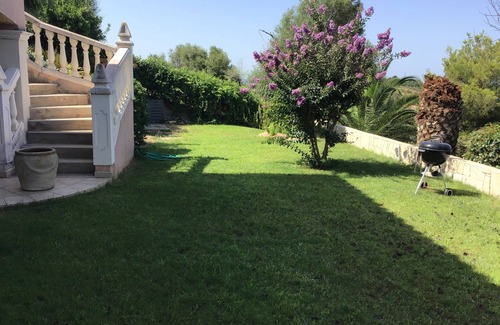 Bastelicaccia Casa | Ground floor villa BASTELICACCIA T2 or T3 (supplement)-Clim beautiful sea view