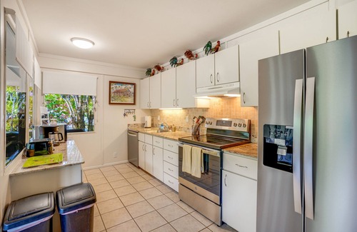 Queen Emmas Bluffs Condominio | Ground Level Condo Near the Pool!