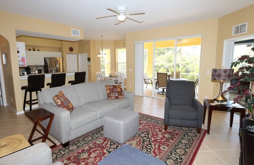 Biggar Condominio | Ground-level condominium has all you need to make yourself feel at home! - Avalon Preserve 503