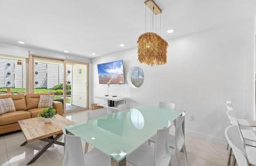 South Padre Island Casa | Ground Level Pet-Friendly Condo Seconds from Beach