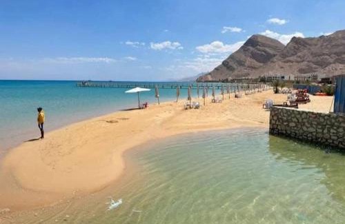Ain Sokhna Apartamento | Ground peaceful chalet 3 bedroom with 6 king bed & 2 bathrooms &private garden marvelous land escape Murano resort Ain sokhna