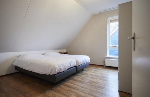 Heinkenszand Casa | Group Accommodation in Zeeland with Garden