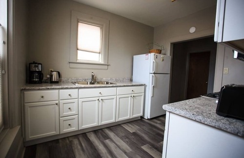 Grand Junction Casa | El centro histórico de GJ Home: grupos pequeños a grandes con camas y habitaciones reales
