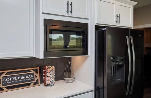 Granger Casa | Group Friendly 4 Bed 3 Bath Home Sleeps 12 Close to Sports Complexes