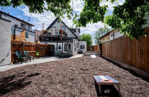 West Colfax Casa | Group-friendly House W Rooftop Patio & Backyard