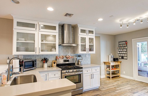 Village Grove Casa | Group Friendly, Ideal Location, with Private Saltwater Heated Pool