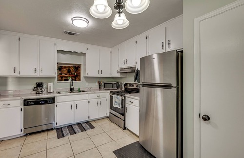 Tallahassee Apartamento | Group-Friendly Rental 5 Mi to Dtwn Tallahassee!