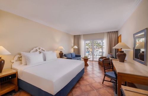 Sharm El Sheikh Complejo | Group Getaway | 4 Rooms, All-Inclusive Meals, Pools & Private Beach Access
