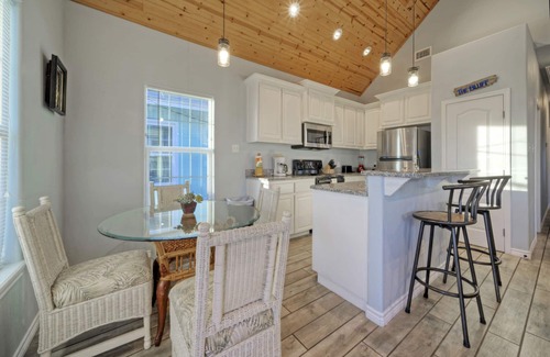 Flour Bluff Casa | Group Getaway w/ Pool, Boat Dock | 2 Homes | Laguna Village Retreat by AvantStay