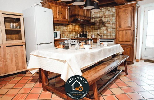 La Chapelle-Aubareil Casa | Group accommodation, swimming pool and tennis