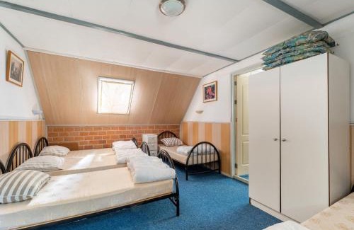 Giethoorn Casa | Group Home in Giethoorn with Waterside Terrace, cleaning included
