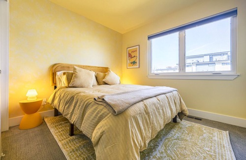 Sloan Lake Apartamento | Group Luxury: Heated Pool, Rooftop Spa, Indoor & Outdoor Fire Pits