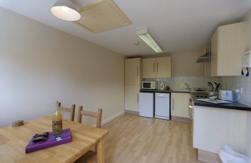 Elmsted Cabaña | Group of five cottages in AONB sleeping 18