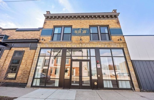 Grand Rapids Apartamento | Group-Perfect: 3 Private Suites Downtown