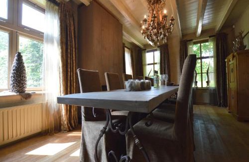 Alphen Casa | Group Stay with Private Pool and Sauna