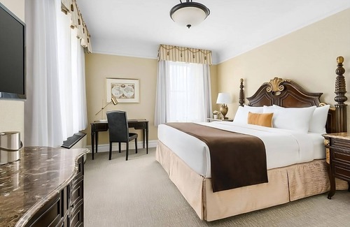 Central Park West Hotel | Group Travel in NYC! 2 Deluxe 1 King Bed at The Lucerne Hotel!