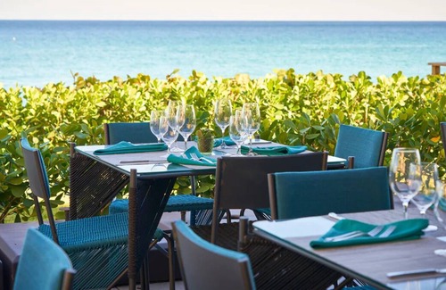 Hillsboro Beach Casa | Group Vacation, 3 Spacious Units! Pool, Pets Allowed, Parking!